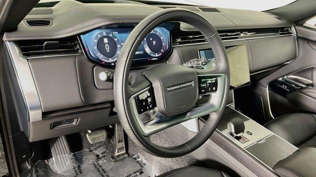 2025 Land Rover Range Rover P530 SE