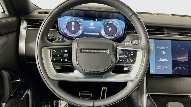 2025 Land Rover Range Rover P530 SE