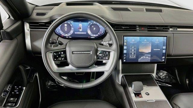 2025 Land Rover Range Rover P530 SE