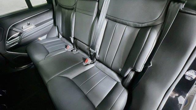 2025 Land Rover Range Rover P530 SE
