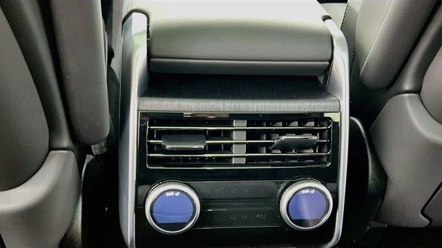 2025 Land Rover Range Rover P530 SE