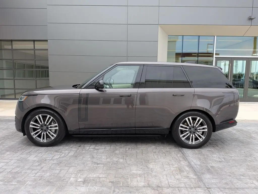 2025 Land Rover Range Rover - $107,676