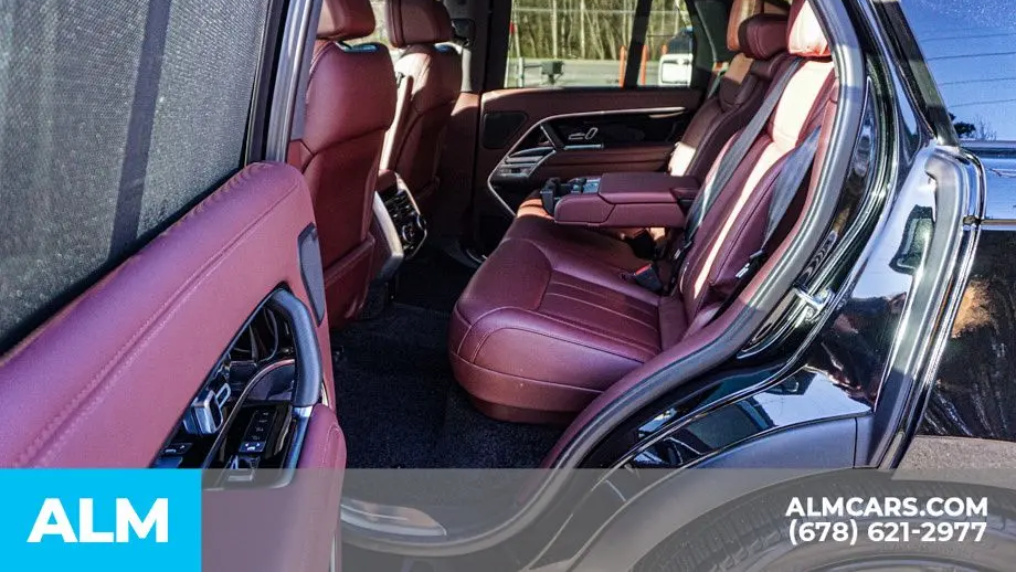 2025 Land Rover Range Rover P530 SE