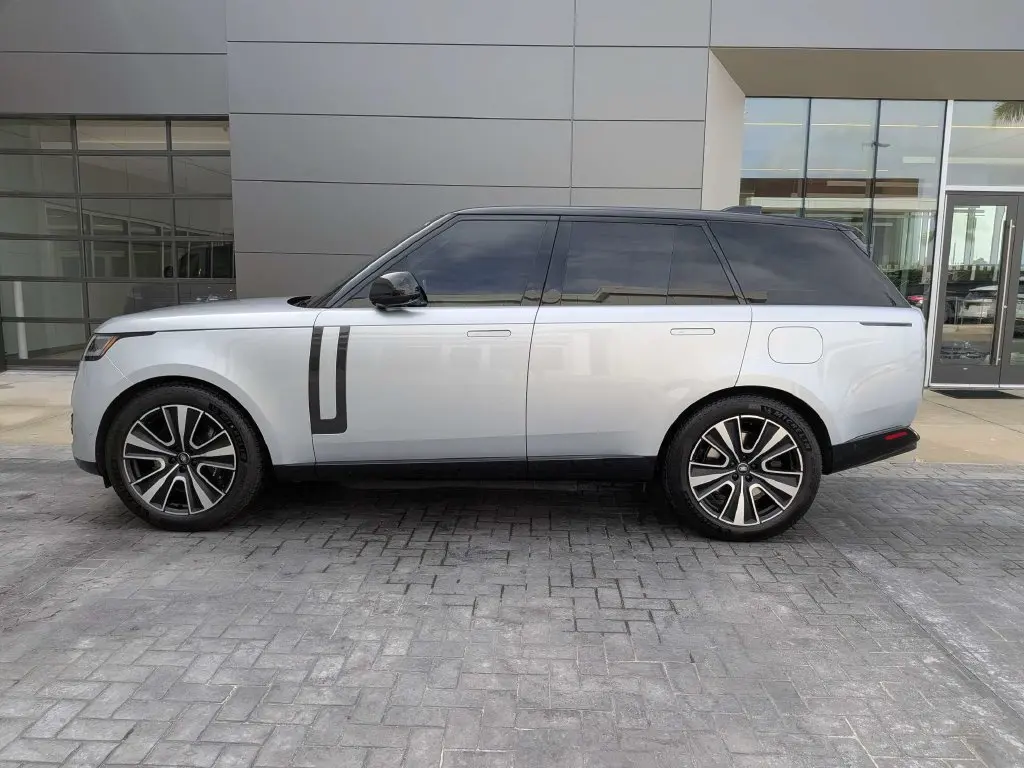 2025 Land Rover Range Rover - $98,497