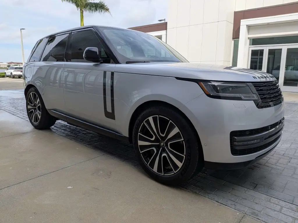 2025 Land Rover Range Rover - $98,497