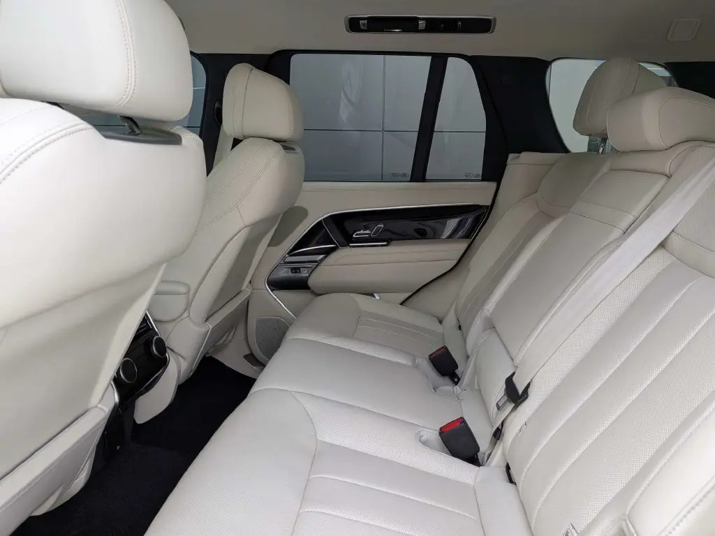 2025 Land Rover Range Rover - $98,497