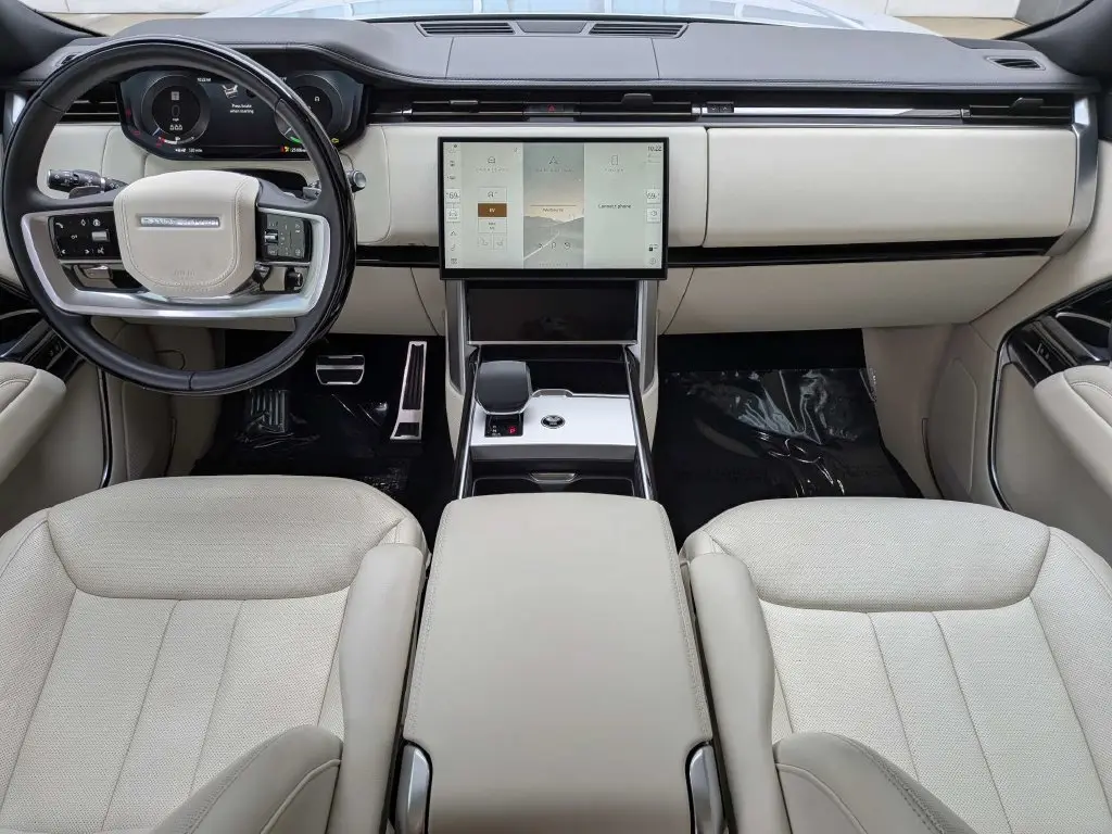 2025 Land Rover Range Rover - $98,497