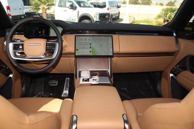 2025 Land Rover Range Rover - $98,995