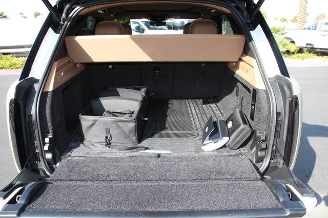 2025 Land Rover Range Rover - $98,995