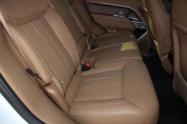 2025 Land Rover Range Rover - $98,995