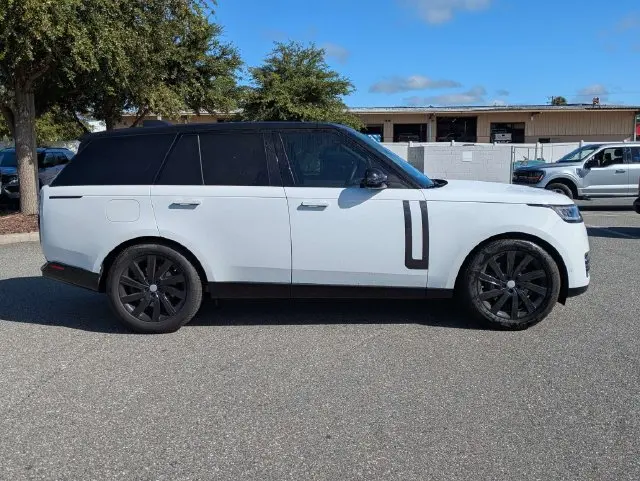 2025 Land Rover Range Rover - $104,088