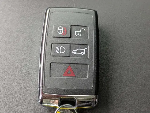 2025 Land Rover Range Rover - $104,088