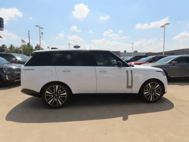 2024 Land Rover Range Rover - $89,868