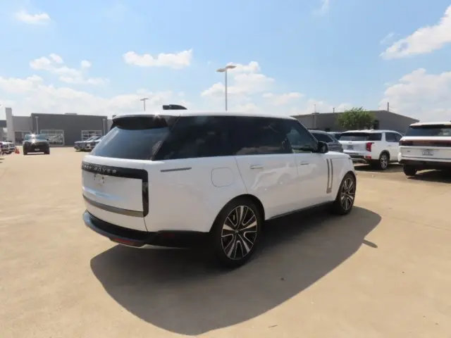 2024 Land Rover Range Rover - $89,868