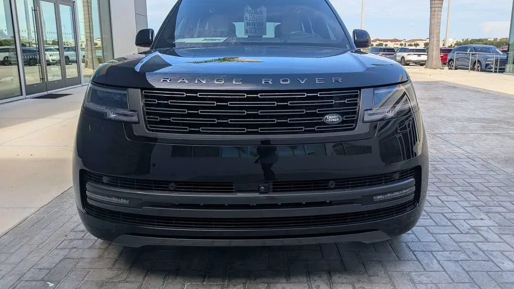 2026 Land Rover Range Rover P400 SE