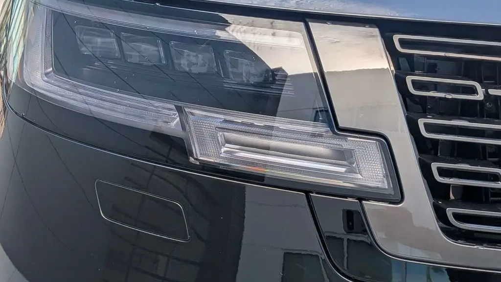 2026 Land Rover Range Rover P400 SE