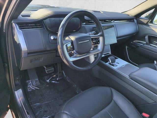 2025 Land Rover Range Rover - $99,914