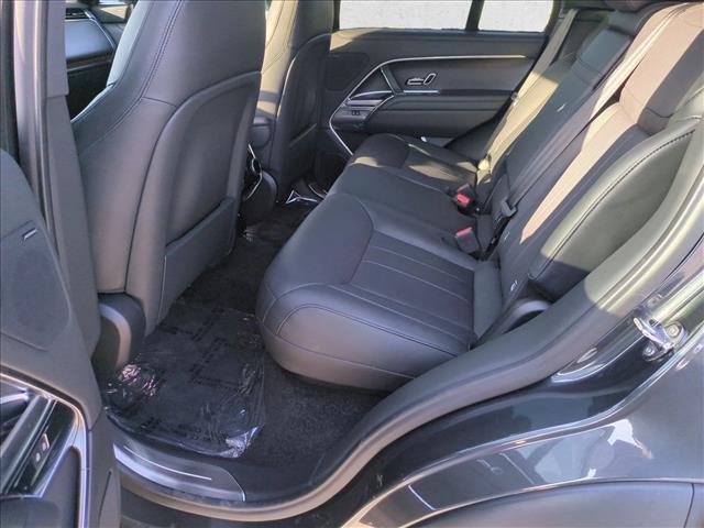 2025 Land Rover Range Rover - $99,914