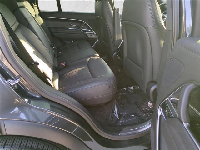 2025 Land Rover Range Rover - $99,914