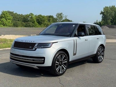 Photo of a 2023 Land Rover Range Rover AWD P400 SE 4DR SUV for sale