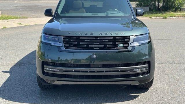2026 Land Rover Range Rover P400 SE