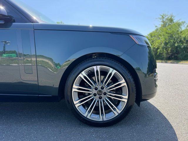 2026 Land Rover Range Rover - $122,922