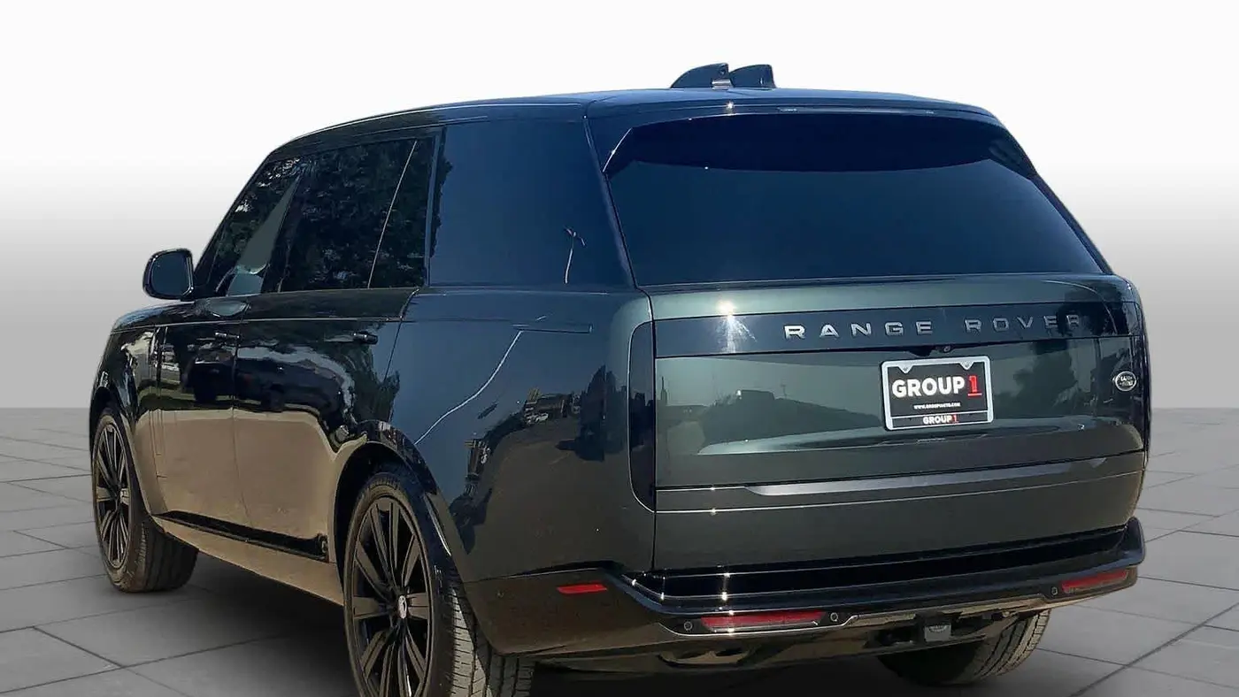 2023 Land Rover Range Rover P530 SE LWB