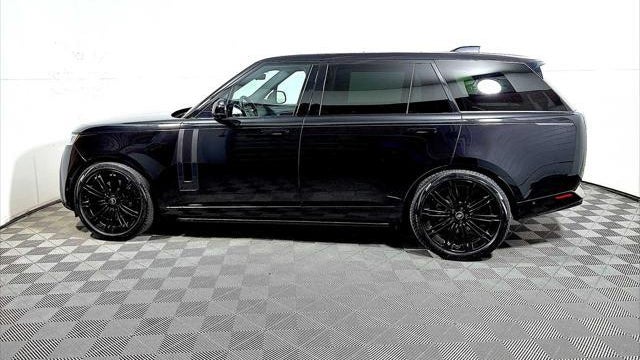 2023 Land Rover Range Rover P530 SE LWB