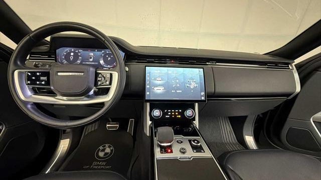 2023 Land Rover Range Rover P530 SE LWB
