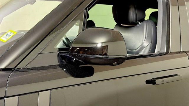 2023 Land Rover Range Rover P530 SE LWB
