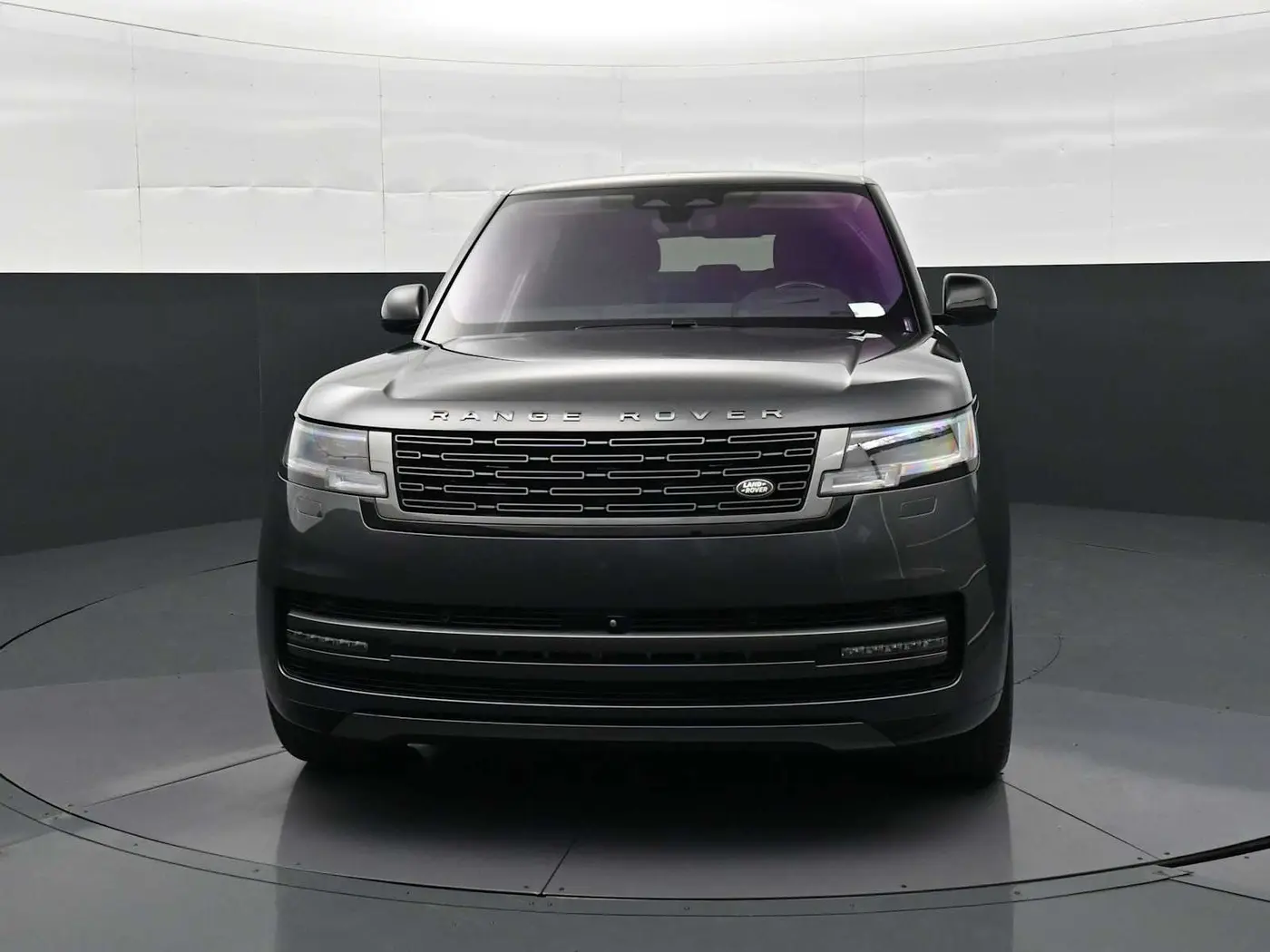 2023 Land Rover Range Rover - $92,257