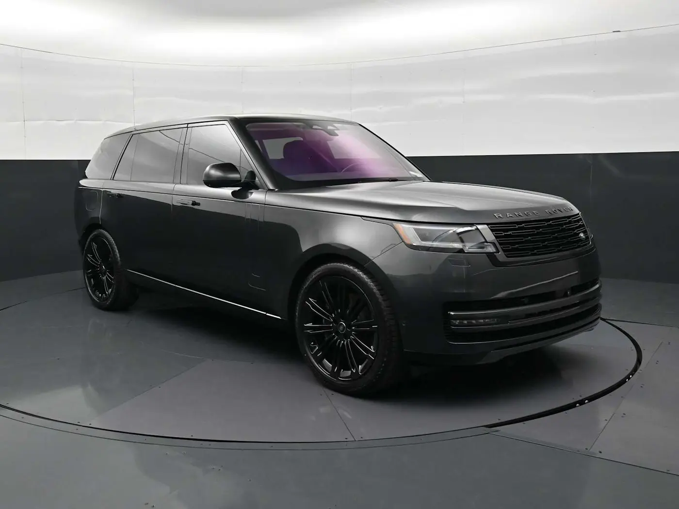 2023 Land Rover Range Rover - $92,257