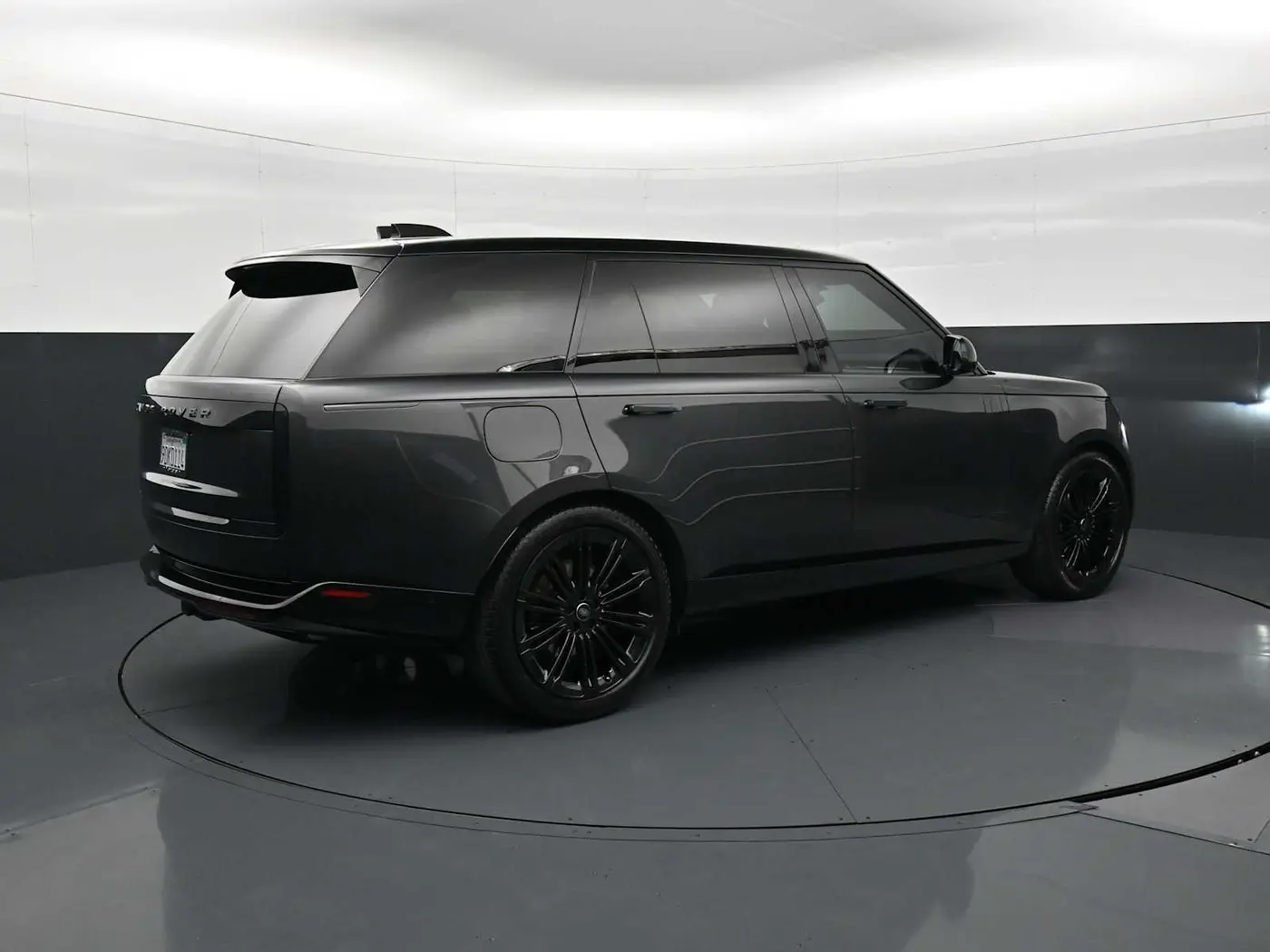 2023 Land Rover Range Rover - $92,257
