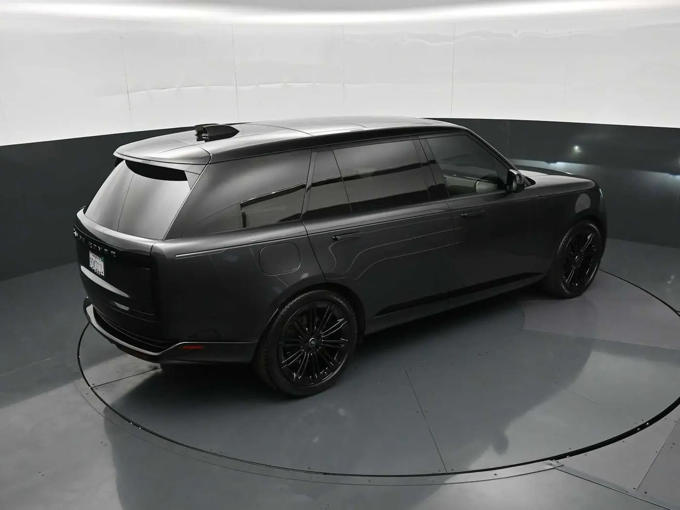 2023 Land Rover Range Rover - $92,257