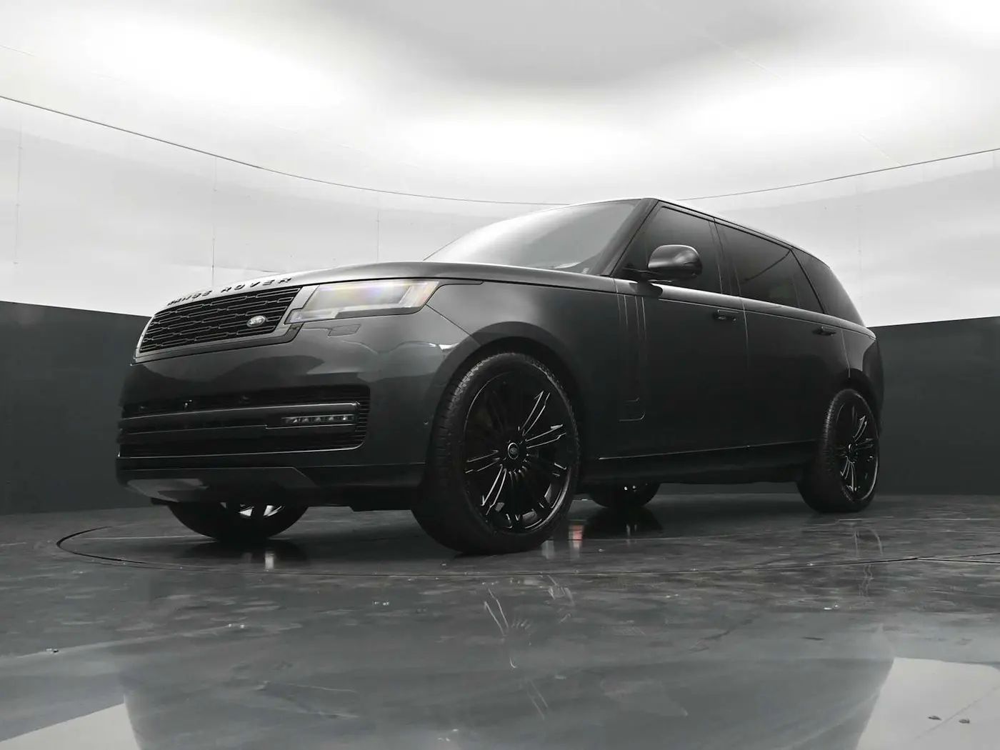2023 Land Rover Range Rover - $92,257