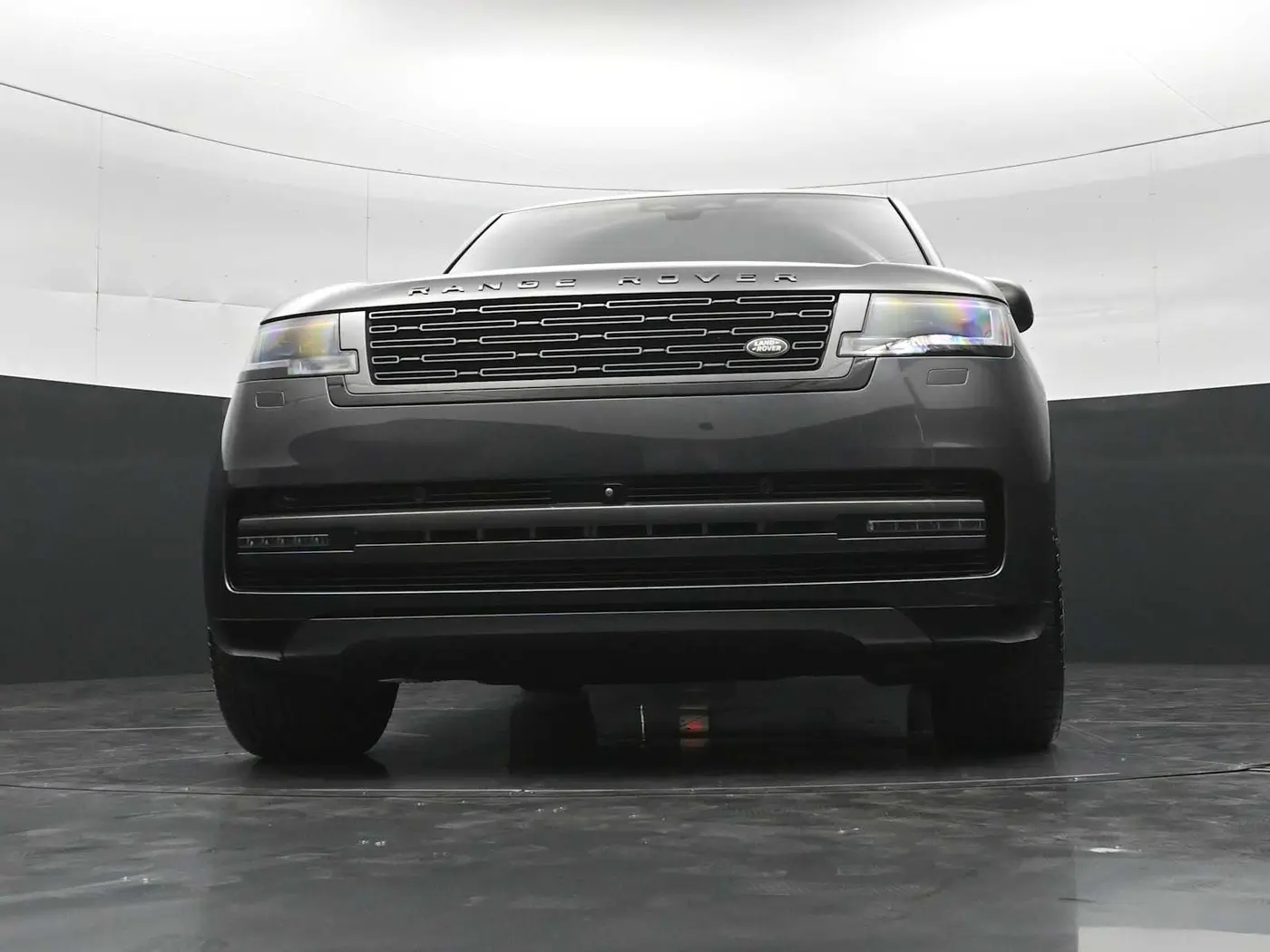 2023 Land Rover Range Rover - $92,257