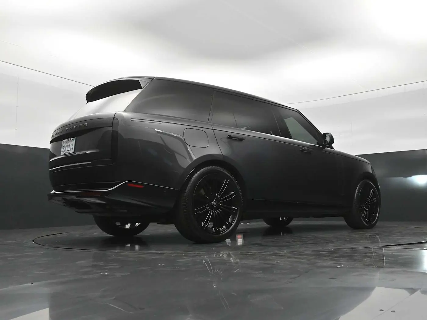 2023 Land Rover Range Rover - $92,257