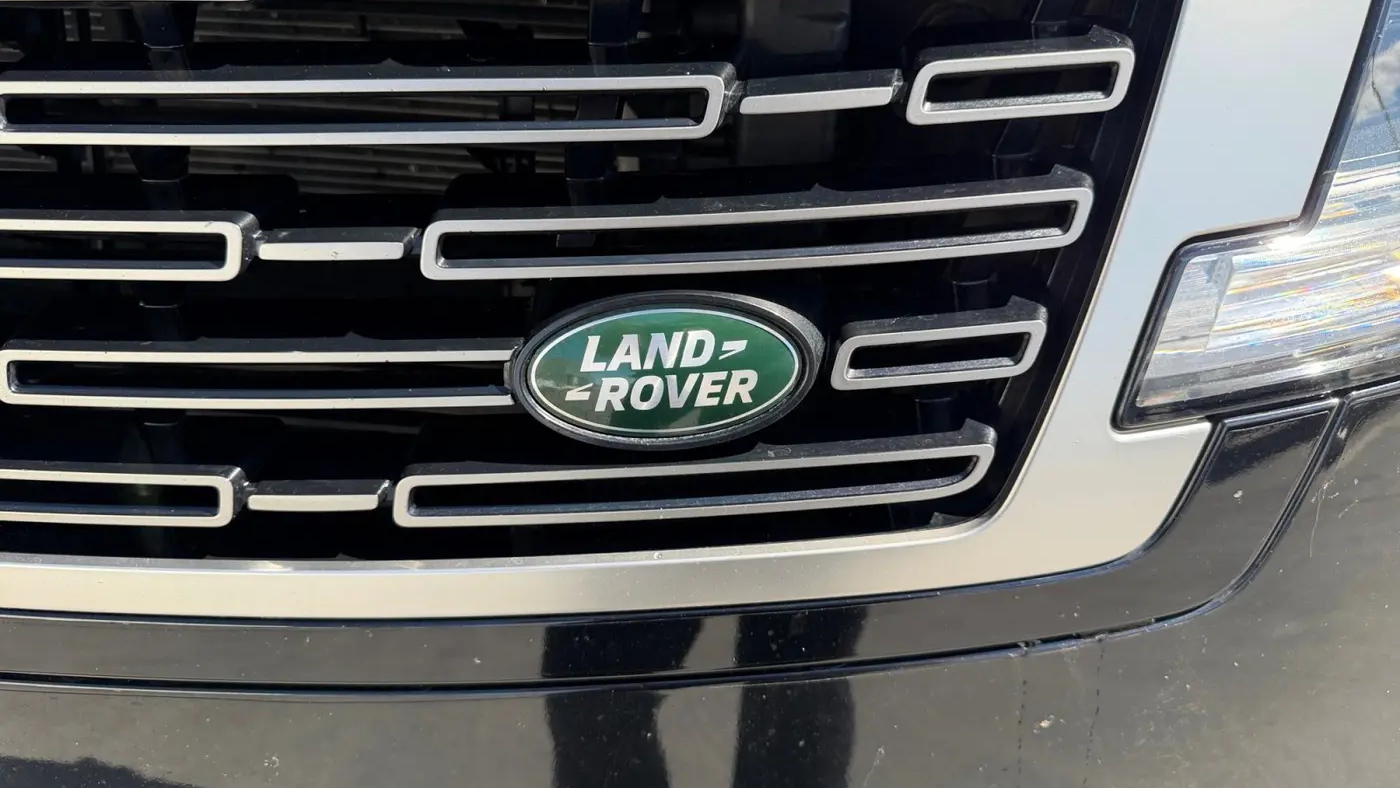 2023 Land Rover Range Rover P530 SE LWB