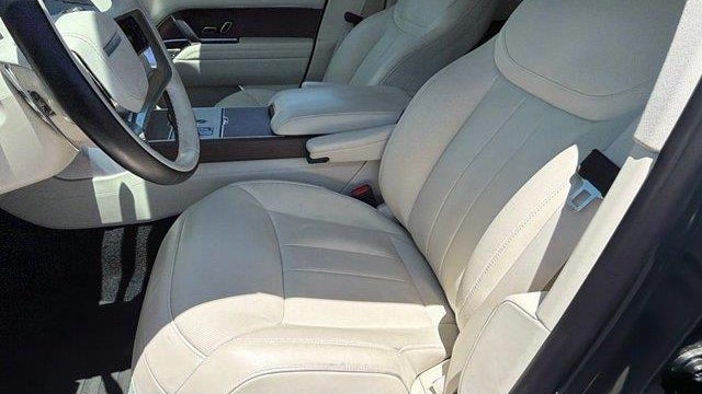 2024 Land Rover Range Rover P530 SE LWB