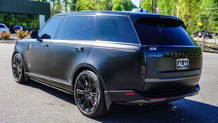2024 Land Rover Range Rover P530 SE LWB