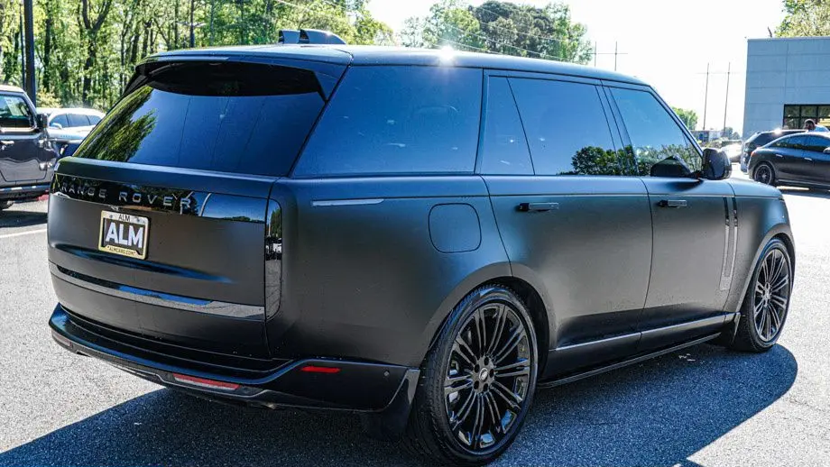 2024 Land Rover Range Rover P530 SE LWB