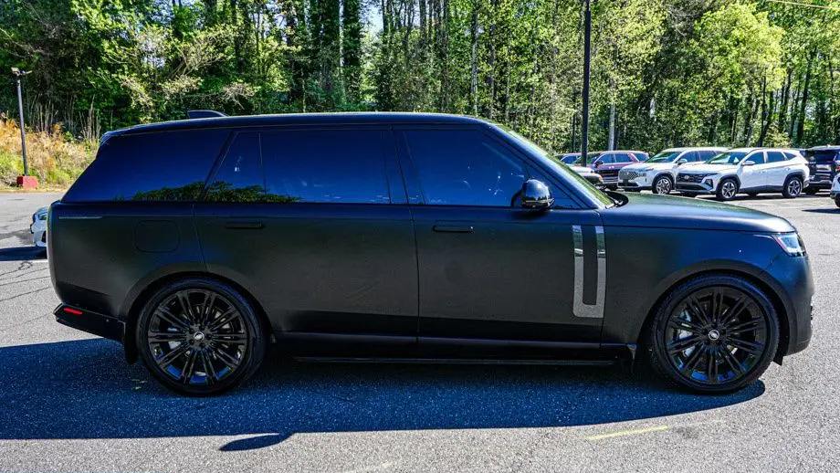 2024 Land Rover Range Rover P530 SE LWB