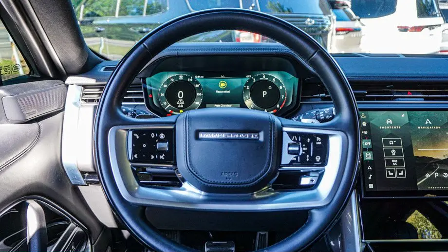 2024 Land Rover Range Rover P530 SE LWB