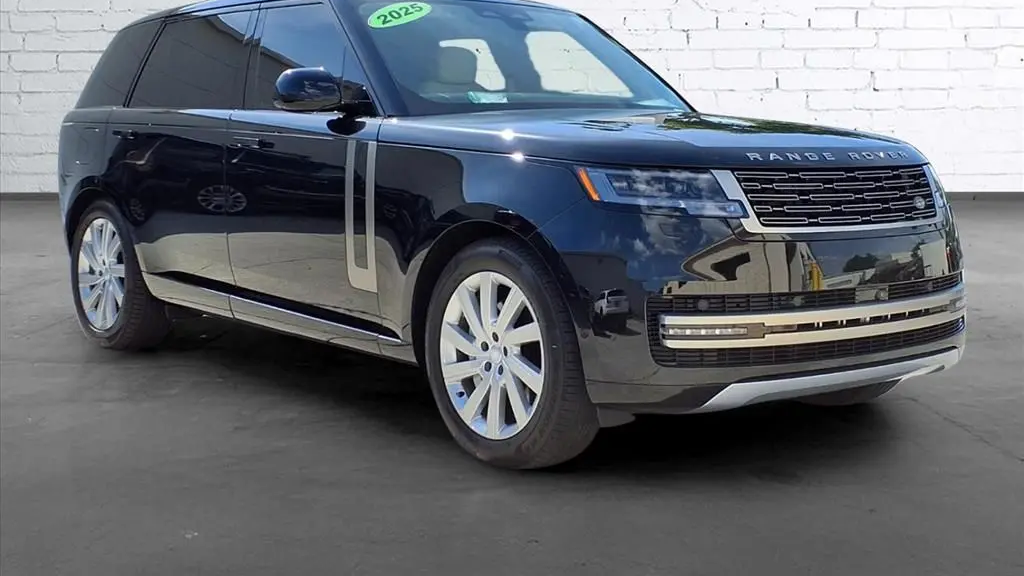 2025 Land Rover Range Rover P400 SE LWB