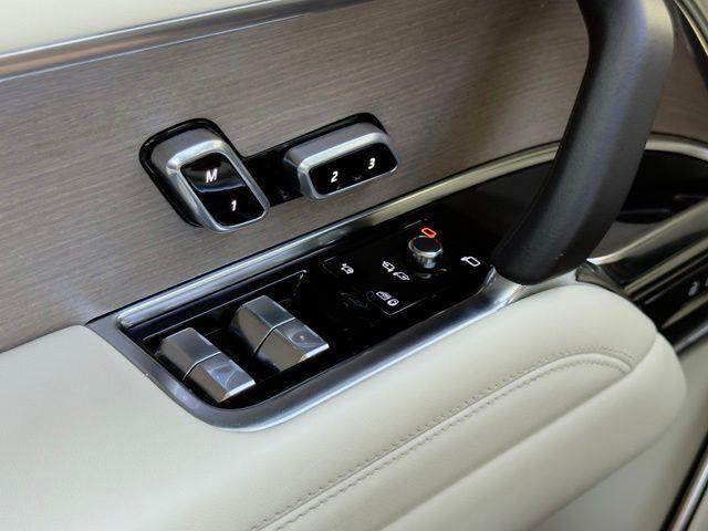 2023 Land Rover Range Rover - $87,635