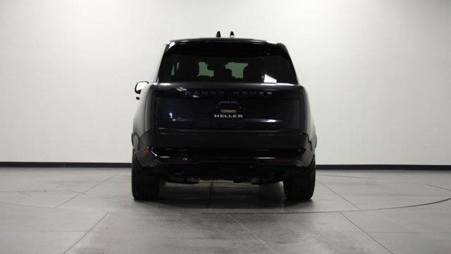 2025 Land Rover Range Rover P400 SE LWB