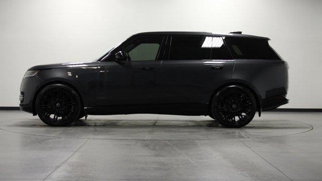 2025 Land Rover Range Rover P400 SE LWB