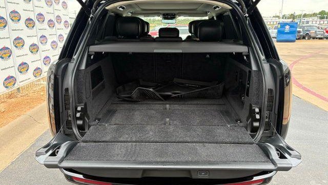 2023 Land Rover Range Rover P530 First Edition