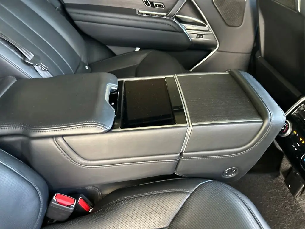 2022 Land Rover New Range Rover - $79,991