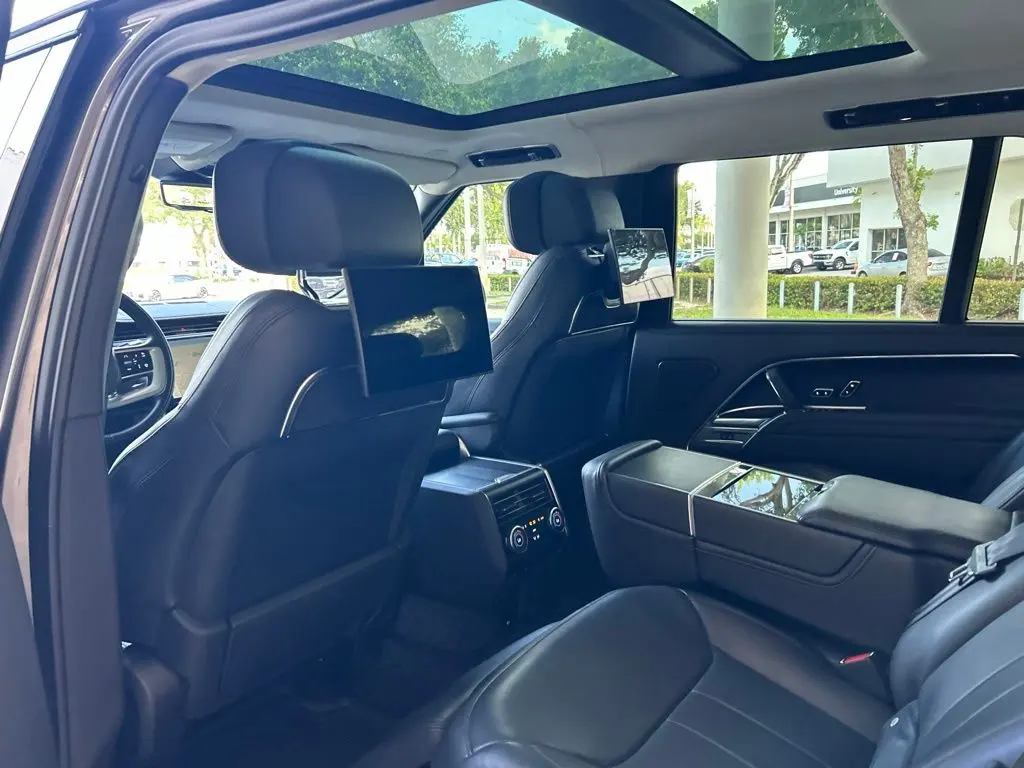 2022 Land Rover New Range Rover - $79,991